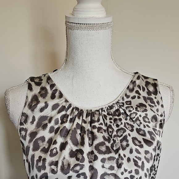 WHBM Leopard Print Sleeveless Top - Picture 2 of 6
